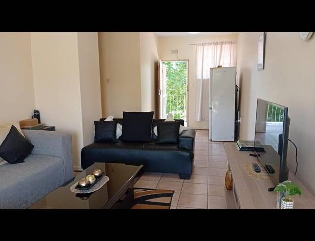 1 BEDROOM APARTMENT FOR SALE IN LOMBARDY EAST